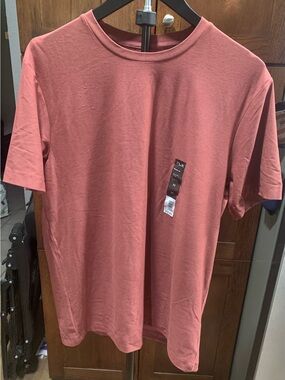 Men's Short Sleeve Crew Tee in Red
